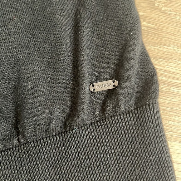 Guess black top with metallic decoration shoulder short sleeves - Picture 5 of 8